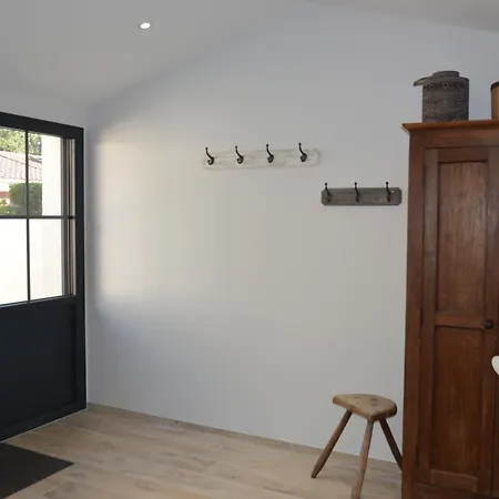 Casa de Férias Maison Paisible Proche Plage, Moderne, Jardin Et Parking Prive - Fr-1-323-482