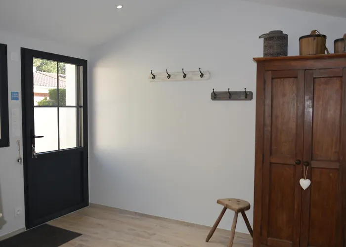 בית נופש Maison Paisible Proche Plage, Moderne, Jardin Et Parking Prive - Fr-1-323-482